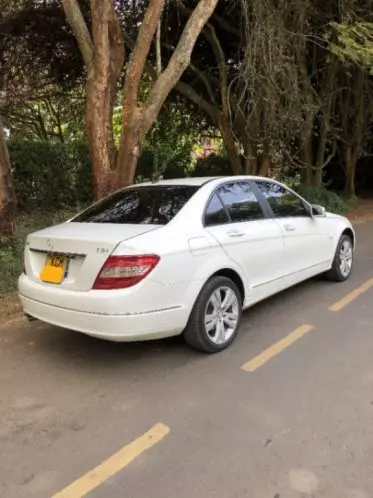 Mercedes-Benz C200