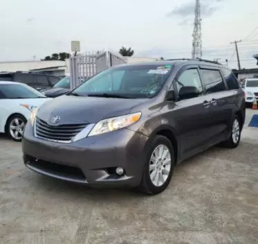 Toyota Sienna