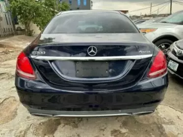 Mercedes-Benz C 300