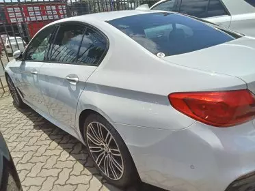 BMW 520i