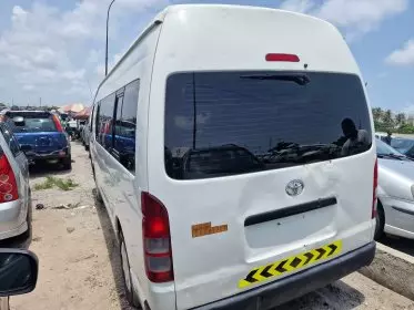 Toyota Hiace (High Roof)