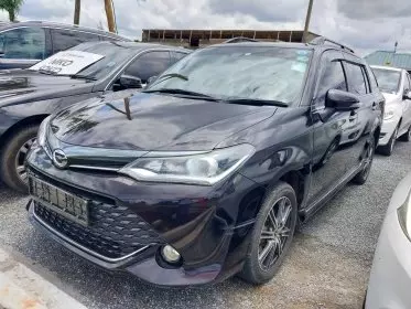 Toyota Fielder 
