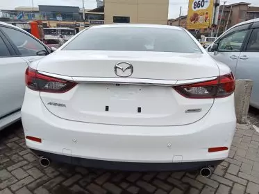 Mazda Atenza 