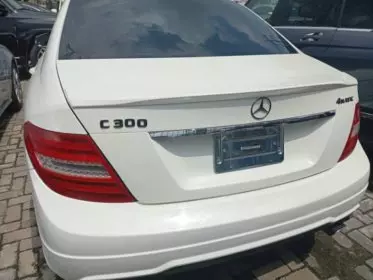 Mercedes-Benz C 300