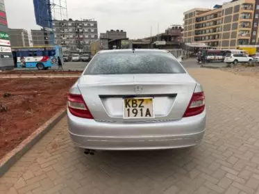 Mercedes-Benz C 200