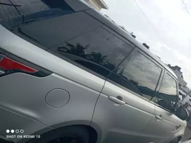 RANGE ROVER Autobiography