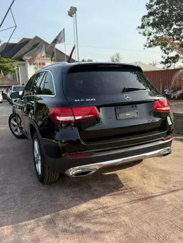 Mercedes-Benz GLC 300