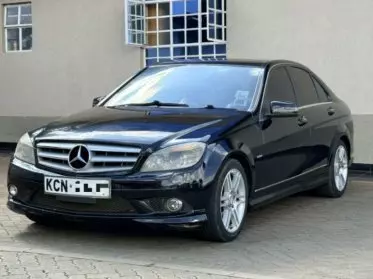 Mercedes-Benz C200