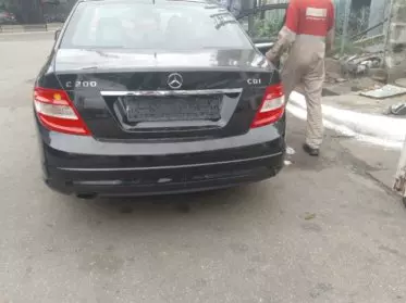 Mercedes-Benz C200