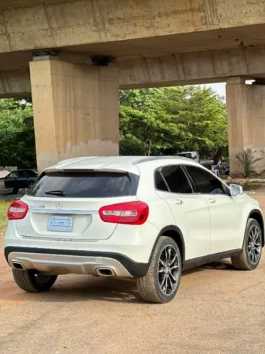 Mercedes-Benz GLA 250