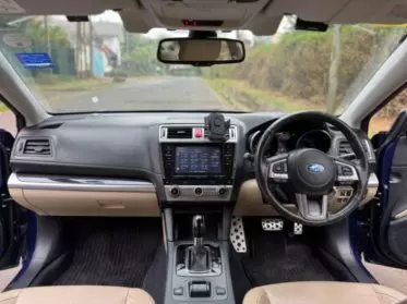 Subaru Legacy B4