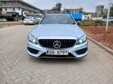Mercedes-Benz C200