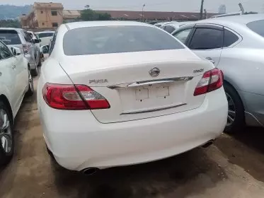 Nissan Fuga