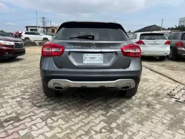 Mercedes-Benz GLA 250