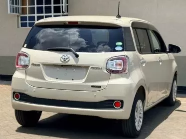 Toyota Passo Moda