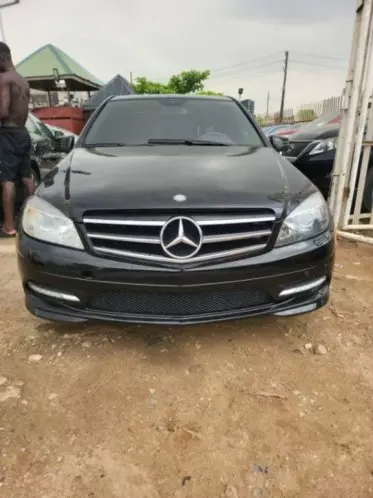 Mercedes-Benz C 300