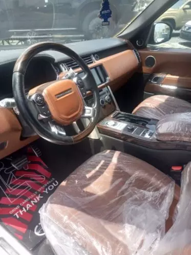 RANGE ROVER Autobiography