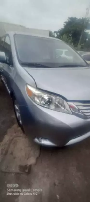 Toyota Sienna