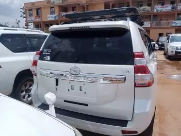 Toyota Landcruiser Prado