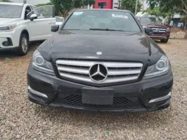 Mercedes-Benz C 300