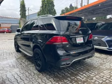 Mercedes-Benz ML 350