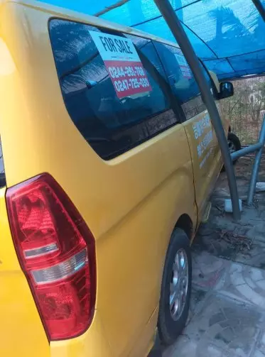 Hyundai H-1 Starex