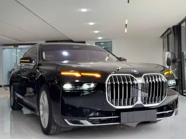 BMW 735