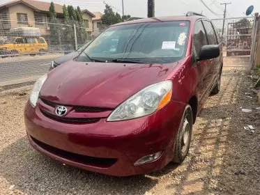 Toyota Sienna