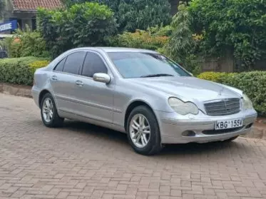 Mercedes-Benz C 200