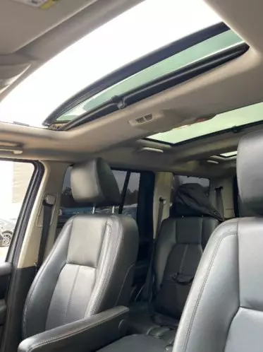 Land Rover Discovery 4