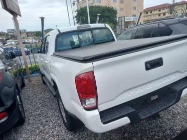 Toyota Tacoma