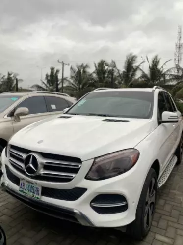 Mercedes-Benz GLE 350