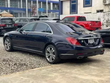 Mercedes-Benz S 550