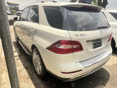 Mercedes-Benz ML 350