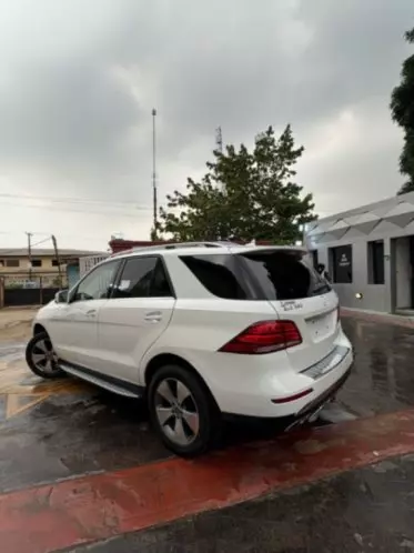 Mercedes-Benz GLE 350