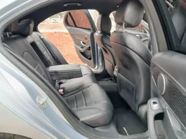 Mercedes-Benz C200