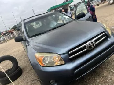 Toyota RAV 4