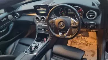 Mercedes-Benz C220