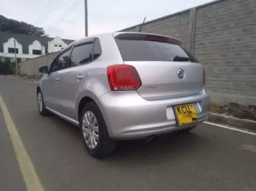 VOLKSWAGEN polo sedadan trend  ba ess