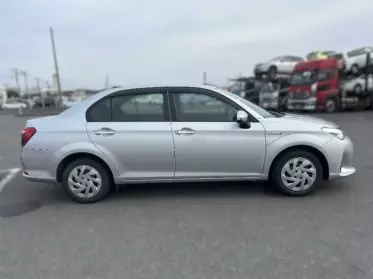 Toyota Axio 