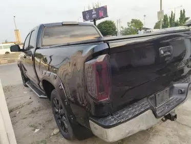 Toyota Tundra