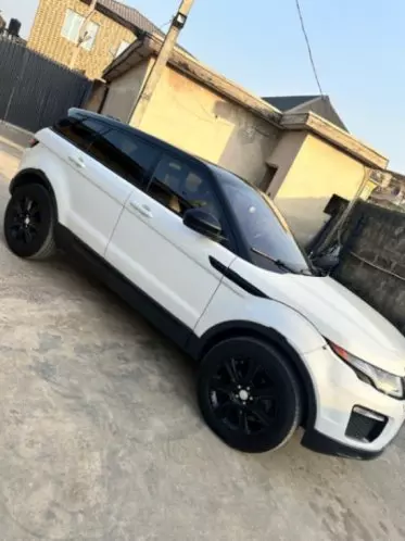 RANGE ROVER Vogue