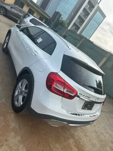 Mercedes-Benz GLA 250