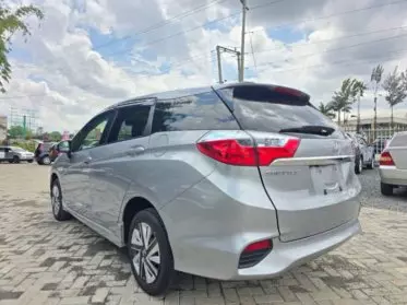 Honda Fit shuttle