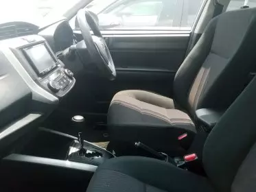 Toyota Fielder hybrid 