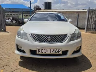 Toyota Crown Athlete