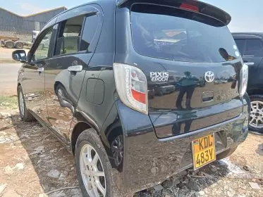 Toyota Pixis