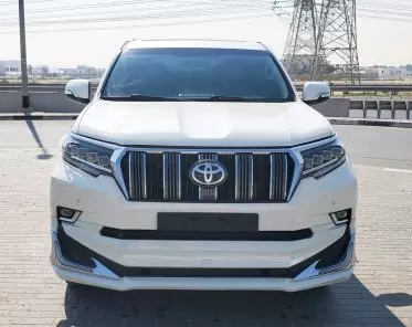 Toyota  Land Cruiser VXR V8