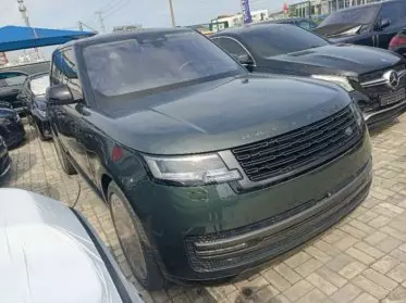 RANGE ROVER Autobiography