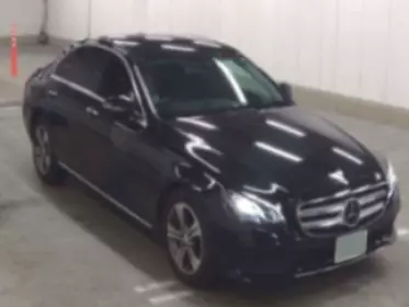 Mercedes-Benz E200